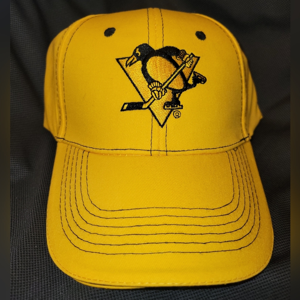 Pittsburgh Penguins NHL Baseball Cap NWOT